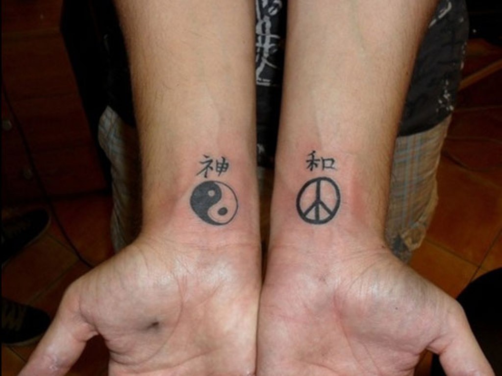 36 Classic Peace Symbol Wrist Tattoos Design